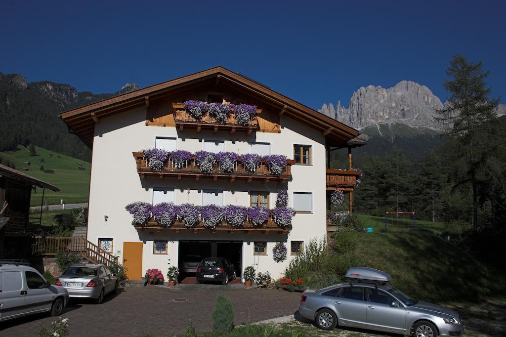 Apartments Dilln Guetl Тирес Экстерьер фото